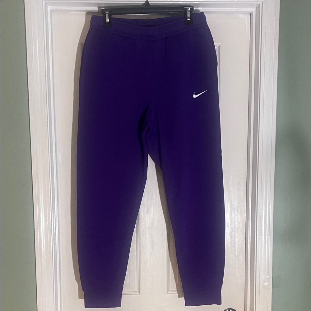 Nike Men’s Joggers Purple